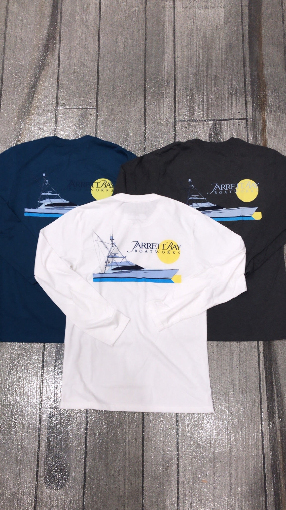 Born to Fish T-Shirt - Jarrett Bay Boathouse